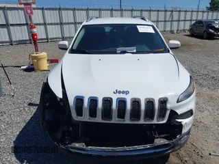 2015 Jeep Cherokee Limited with VIN 1C4PJLDS0FW505714, listed as a IAAI auction lot 42051526 with 82,804 mi miles and . Bid and sale history available at DreamBid. Image 13.