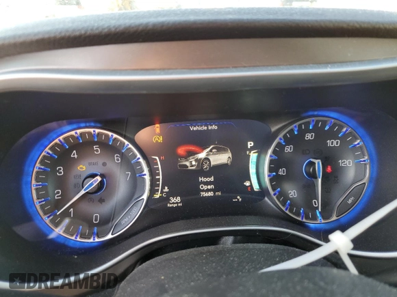 2018 Chrysler Pacifica Limited z VIN 2C4RC1GG3JR233143, wystawiony jako Copart lot #48360105 z przebiegiem 75 680 mil mil oraz Szkody całkowita. Historia ofert i sprzedaży dostępna na DreamBid. Obrazek 9.