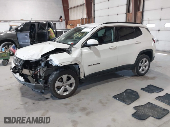 2020 Jeep Compass Latitude z VIN 3C4NJDBB4LT132288, wystawiony jako IAAI lot #42113669 z przebiegiem 57 312 mil mil oraz . Historia ofert i sprzedaży dostępna na DreamBid. Obrazek 2.