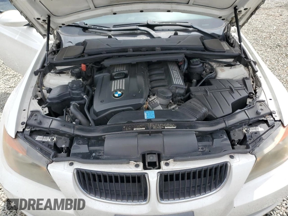 2008 BMW 3 Series 328i z VIN WBAVC53568FZ87064, wystawiony jako Copart lot #56761755 z przebiegiem 197 539 mil mil oraz Szkoda całkowita • Salvage title. Historia ofert i sprzedaży dostępna na DreamBid. Obrazek 11.