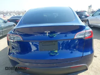 2024 Tesla Model Y с VIN 7SAYGDED2RF119770, выставлен на аукционе IAAI как лот 42462600 с пробегом 6 712 миль миль и . История ставок и продаж доступна на DreamBid. Изображение 16.