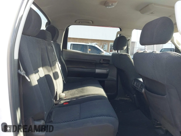 2012 Toyota Tundra 4WD Truck with VIN 5TFDW5F10CX241968, listed as a IAAI auction lot 41858300 with 272,634 mi miles. Bid and sale history available at carsss.com. Image 8.