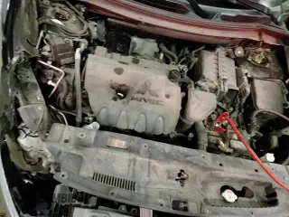 2019 Mitsubishi Outlander ES z VIN JA4AZ3A34KJ001311, wystawiony jako Copart lot #65982665 z przebiegiem 149 510 mil mil oraz Szkoda całkowita • Salvage title. Historia ofert i sprzedaży dostępna na DreamBid. Obrazek 16.