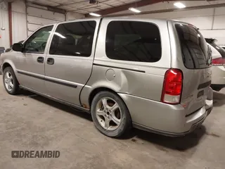 2008 Chevrolet Uplander LS with VIN 1GNDV23178D154543, listed as a IAAI auction lot 41871165 with 268,147 mi miles and . Bid and sale history available at DreamBid. Image 3.
