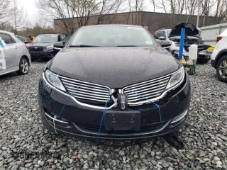 2014 Lincoln MKZ with VIN 3LN6L2G93ER800263, listed as a Copart auction lot 52548755 with 189,447 mi miles and Clean Title. Bid and sale history available at carsss.com. Image 5.