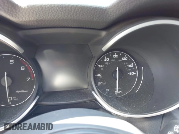 2020 Alfa Romeo Stelvio Ti z VIN ZASPAKBN5L7C73874, wystawiony jako IAAI lot #41996616 z przebiegiem Nie podano mil oraz . Historia ofert i sprzedaży dostępna na DreamBid. Obrazek 7.
