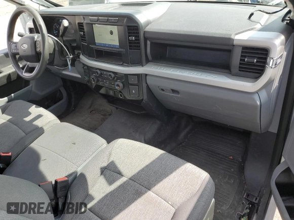 2024 Ford F-250 XL with VIN 1FTBF2BA1RED63447, listed as a Copart auction lot 57393255 with 12,343 mi miles and Salvage title. Bid and sale history available at DreamBid. Image 8.