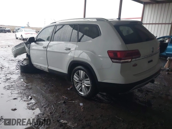 2019 Volkswagen Atlas SE with VIN 1V2WR2CA8KC526036, listed as a IAAI auction lot 42200589 with 118,590 mi miles and . Bid and sale history available at DreamBid. Image 3.