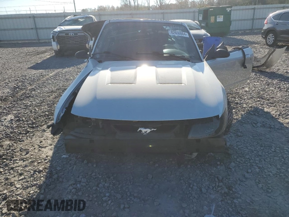 2004 Ford Mustang GT Deluxe z VIN 1FAFP45X64F201980, wystawiony jako Copart lot #82650864 z przebiegiem Nie podano mil oraz Szkoda całkowita • Salvage title. Historia ofert i sprzedaży dostępna na DreamBid. Obrazek 5.