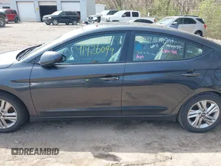 2020 Hyundai Elantra Value Edition z VIN 5NPD84LF6LH616584, wystawiony jako IAAI lot #41926099 z przebiegiem 86 887 mil mil oraz . Historia ofert i sprzedaży dostępna na DreamBid. Obrazek 14.