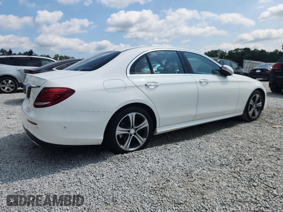 2017 Mercedes-Benz E 300 Luxury with VIN WDDZF4JB0HA108983, listed as a Copart auction lot 62722635 with 89,526 mi miles and Clean title. Bid and sale history available at DreamBid. Image 3.
