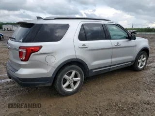2018 Ford Explorer XLT z VIN 1FM5K7D81JGC69458, wystawiony jako Copart lot #54015705 z przebiegiem 169 783 mil mil oraz Szkoda całkowita • Salvage title. Historia ofert i sprzedaży dostępna na DreamBid. Obrazek 3.