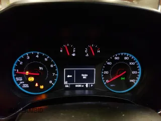 2018 Chevrolet Equinox LT with VIN 2GNAXJEV3J6116271, listed as a Copart auction lot 44265845 with 94,293 mi miles and Clean Title. Bid and sale history available at DreamBid. Image 9.