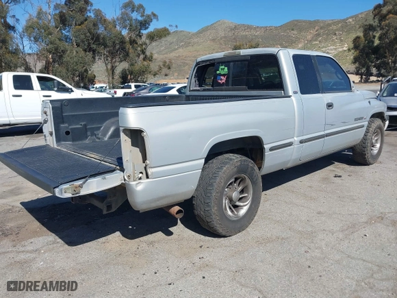 1999 Dodge Ram 1500 with VIN 3B7HC13Y8XG110463, listed as a IAAI auction lot 41724326 with 227,062 mi miles. Bid and sale history available at carsss.com. Image 4.