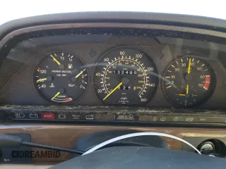 1990 Mercedes-Benz 420 with VIN WDBCA35E3LA500747, listed as a Copart auction lot 74351004 with 132,480 mi miles and Clean Title. Bid and sale history available at carsss.com. Image 9.