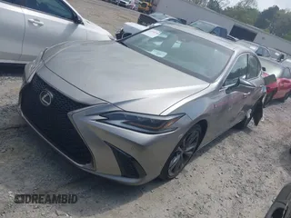 2019 Lexus ES with VIN 58ABZ1B19KU023027, listed as a IAAI auction lot 41935746 with 72,360 mi miles. Bid and sale history available at carsss.com. Image 2.