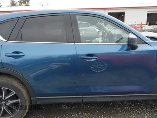 2017 Mazda CX-5 Grand Touring with VIN JM3KFADL5H0100146, listed as a IAAI auction lot 41997181 with 80,071 mi miles. Bid and sale history available at carsss.com. Image 13.