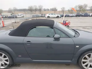 2004 Audi TT with VIN TRUUF28NX41025506, listed as a IAAI auction lot 42077877 with 139,617 mi miles. Bid and sale history available at carsss.com. Image 13.