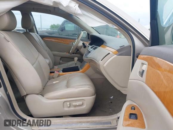 2006 Toyota Avalon XL with VIN 4T1BK36B26U119629, listed as a IAAI auction lot 39152919 with 128,953 mi miles. Bid and sale history available at carsss.com. Image 5.