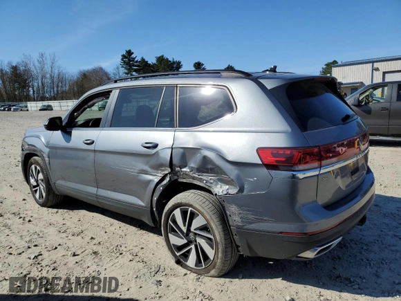 2024 Volkswagen Atlas SE with VIN 1V2HR2CA2RC536368, listed as a Copart auction lot 53490425 with 15,331 mi miles and Salvage title. Bid and sale history available at DreamBid. Image 2.