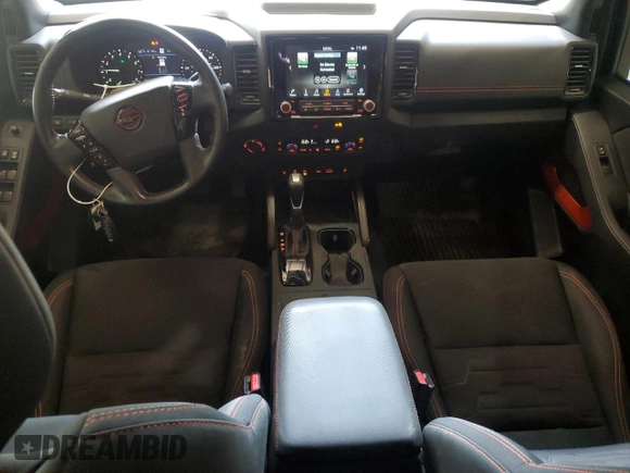 2023 Nissan Frontier Pro-4X z VIN 1N6ED1EK6PN624132, wystawiony jako Copart lot #53797395 z przebiegiem 55 344 mil mil oraz Szkoda całkowita • Salvage title. Historia ofert i sprzedaży dostępna na DreamBid. Obrazek 8.