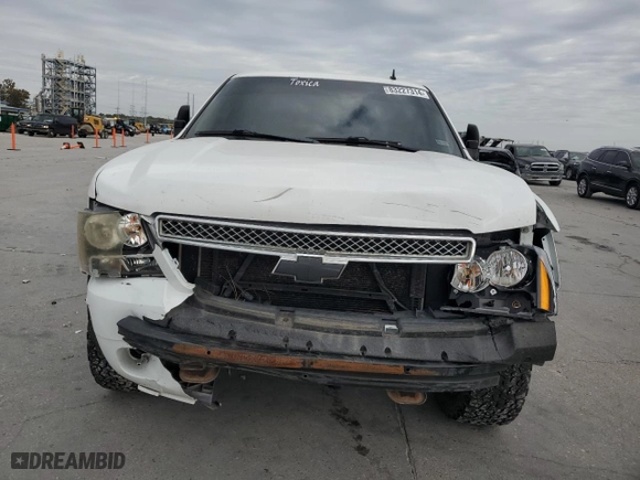 2012 Chevrolet Suburban LT with VIN 1GNSCJE08CR251841, listed as a Copart auction lot 83227314 with 0 mi miles and Salvage Title. Bid and sale history available at carsss.com. Image 5.