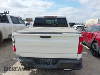 2019 Chevrolet Silverado 1500 LT Trail Boss with VIN 1GCPYFED0KZ335750, listed as a IAAI auction lot 41499679 with 155,297 mi miles. Bid and sale history available at carsss.com. Image 16.