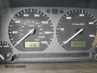 1998 Volkswagen Jetta TDI z VIN 3VWRF81H1WM119610, wystawiony jako Copart lot #42724295 z przebiegiem 8 361 mil mil oraz Szkoda całkowita • Salvage title. Historia ofert i sprzedaży dostępna na DreamBid. Obrazek 9.