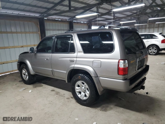 2002 Toyota 4Runner Limited with VIN JT3GN87R520240168, listed as a Copart auction lot 43073435 with 171,974 mi miles and Clean Title. Bid and sale history available at carsss.com. Image 2.