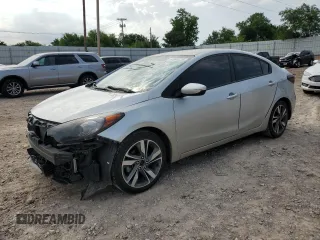 2016 Kia Forte LX z VIN KNAFK4A64G5555199, wystawiony jako Copart lot #57894135 z przebiegiem 38 590 mil mil oraz Szkoda całkowita • Salvage title. Historia ofert i sprzedaży dostępna na DreamBid. Obrazek 1.