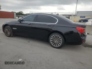 2011 BMW 7 Series 740i with VIN WBAKA4C5XBC612807, listed as a Copart auction lot 81424114 with 0 mi miles and Clean Title. Bid and sale history available at carsss.com. Image 2.