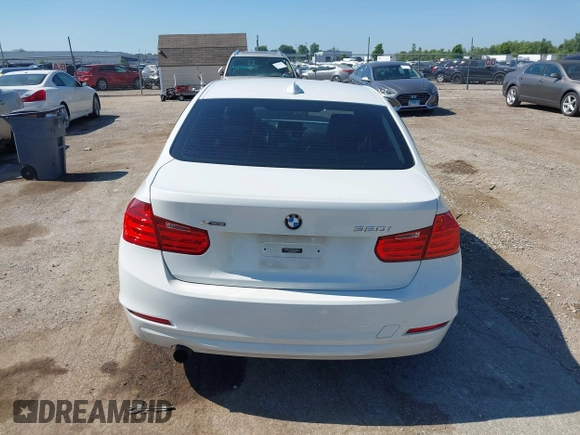 2015 BMW 3 Series 320i xDrive z VIN WBA3C3C52FP663676, wystawiony jako IAAI lot #42650794 z przebiegiem 99 774 mil mil oraz . Historia ofert i sprzedaży dostępna na DreamBid. Obrazek 17.