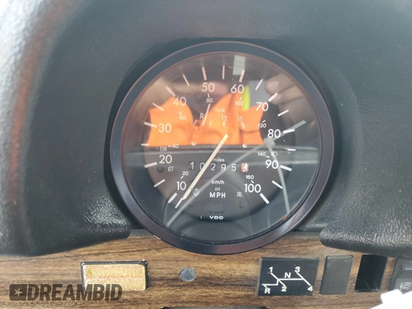 1976 Volkswagen Beetle with VIN 1562109448, listed as a Copart auction lot 48536135 with 10,295 mi miles and Salvage Title. Bid and sale history available at DreamBid. Image 9.
