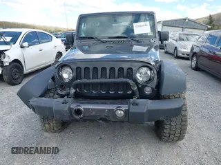 2018 Jeep Wrangler Unlimited Sport S z VIN 1C4HJWDG2JL930461, wystawiony jako IAAI lot #42042644 z przebiegiem 136 530 mil mil oraz . Historia ofert i sprzedaży dostępna na DreamBid. Obrazek 12.