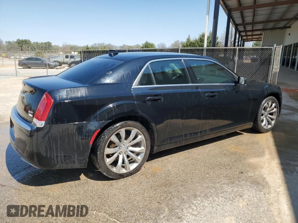 2019 Chrysler 300 Touring with VIN 2C3CCAAG1KH733179, listed as a Copart auction lot 47305945 with 81,218 mi miles and Clean Title. Bid and sale history available at carsss.com. Image 3.