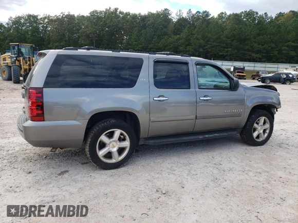 2008 Chevrolet Suburban LT with VIN 1GNFC16038J231941, listed as a Copart auction lot 76061534 with 239,562 mi miles and Salvage Title. Bid and sale history available at carsss.com. Image 3.