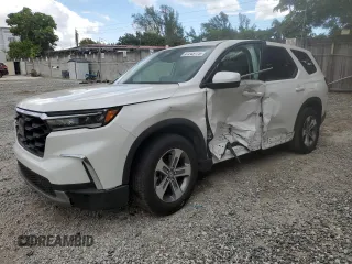 2024 Honda Pilot EX-L z VIN 5FNYG2H42RB015860, wystawiony jako Copart lot #47245175 z przebiegiem 38 972 mil mil oraz Szkoda całkowita • Salvage title. Historia ofert i sprzedaży dostępna na DreamBid. Obrazek 1.