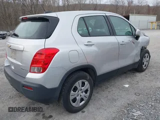 2015 Chevrolet Trax LS with VIN KL7CJKSB4FB129440, listed as a IAAI auction lot 41734339 with 37,772 mi miles. Bid and sale history available at carsss.com. Image 4.