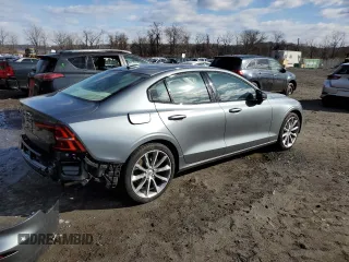 2021 Volvo S60 Momentum with VIN 7JR102TZ8MG113347, listed as a Copart auction lot 44776734 with 20,809 mi miles. Bid and sale history available at carsss.com. Image 3.