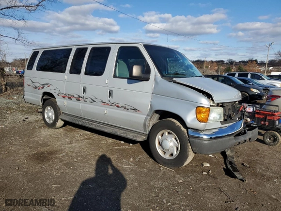 2007 Ford Econoline Wagon XL with VIN 1FBSS31L17DB45214, listed as a Copart auction lot 85077994 with 841,455 mi miles and Salvage Title. Bid and sale history available at carsss.com. Image 4.