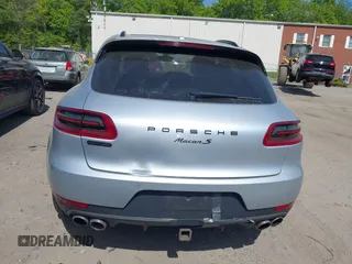2015 Porsche Macan S z VIN WP1AB2A55FLB59381, wystawiony jako IAAI lot #42275358 z przebiegiem 196 237 mil mil oraz . Historia ofert i sprzedaży dostępna na DreamBid. Obrazek 16.