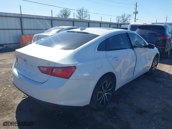 2016 Chevrolet Malibu LT with VIN 1G1ZE5STXGF257230, listed as a IAAI auction lot 41669433 with 132,333 mi miles. Bid and sale history available at carsss.com. Image 4.