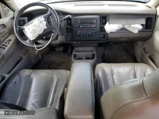 2002 Dodge Dakota SLT with VIN 1B7HL48N92S556512, listed as a Copart auction lot 83492024 with 272,649 mi miles and Salvage Title. Bid and sale history available at carsss.com. Image 8.