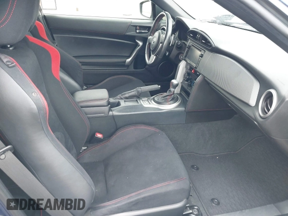 2015 Scion FR-S z VIN JF1ZNAA11F8709669, wystawiony jako IAAI lot #41794094 z przebiegiem 109 940 mil mil oraz . Historia ofert i sprzedaży dostępna na DreamBid. Obrazek 5.