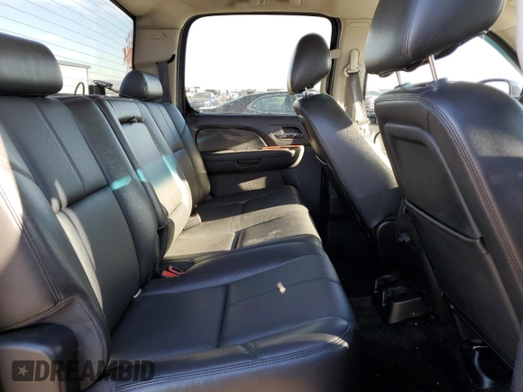 2013 GMC Sierra 1500 SLT with VIN 3GTP2WE71DG331995, listed as a Copart auction lot 81827544 with 215,821 mi miles and Salvage title. Bid and sale history available at DreamBid. Image 10.