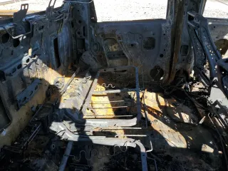 2023 GMC Sierra 3500HD Pro z VIN 1GT49SEY3PF120979, wystawiony jako Copart lot #52099984 z przebiegiem Nie podano mil oraz Szkody całkowita. Historia ofert i sprzedaży dostępna na DreamBid. Obrazek 11.