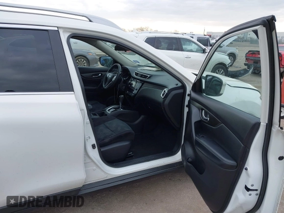 2014 Nissan Rogue S with VIN 5N1AT2MV5EC773061, listed as a IAAI auction lot 41572852 with 175,899 mi miles. Bid and sale history available at carsss.com. Image 5.