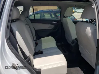 2018 Volkswagen Tiguan SEL z VIN 3VV2B7AX7JM126444, wystawiony jako Copart lot #61574485 z przebiegiem 86 720 mil mil oraz Szkoda całkowita • Salvage title. Historia ofert i sprzedaży dostępna na DreamBid. Obrazek 11.