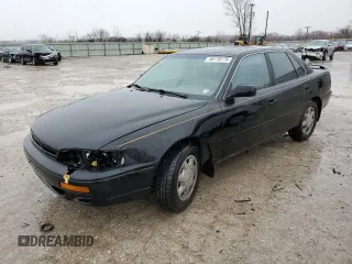 1996 Toyota Camry LE z VIN 4T1BF12KXTU115418, wystawiony jako Copart lot #46170775 z przebiegiem 231 204 mil mil oraz Szkoda całkowita • Salvage title. Historia ofert i sprzedaży dostępna na DreamBid. Obrazek 1.