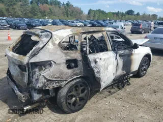 2019 BMW X1 xDrive28i with VIN WBXHT3C55K5L89892, listed as a Copart auction lot 55467665 with Not provided miles and Salvage title. Bid and sale history available at DreamBid. Image 3.